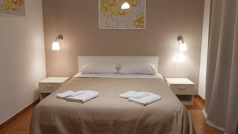 B&B Mimosa Giardini Naxos Εξωτερικό φωτογραφία