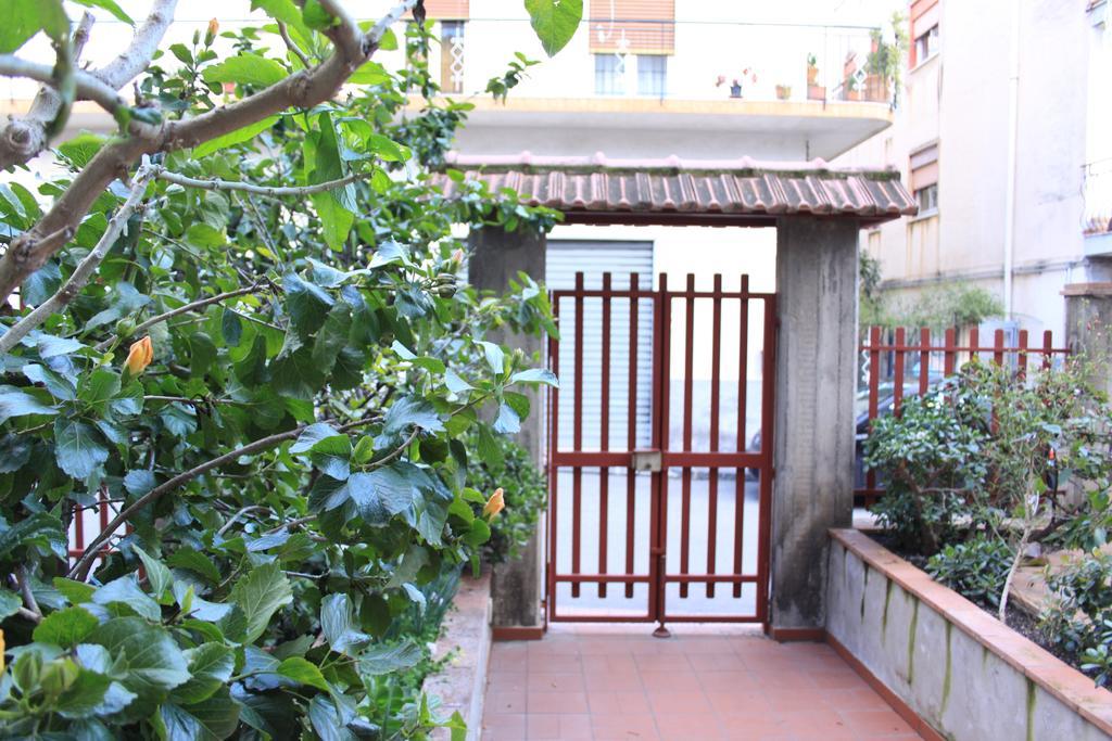 B&B Mimosa Giardini Naxos Εξωτερικό φωτογραφία