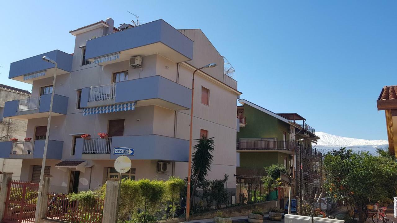 B&B Mimosa Giardini Naxos Εξωτερικό φωτογραφία
