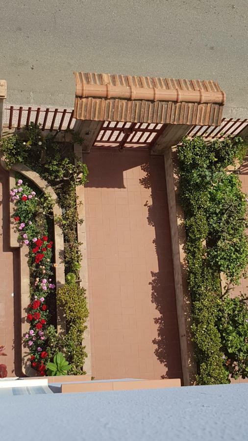 B&B Mimosa Giardini Naxos Εξωτερικό φωτογραφία
